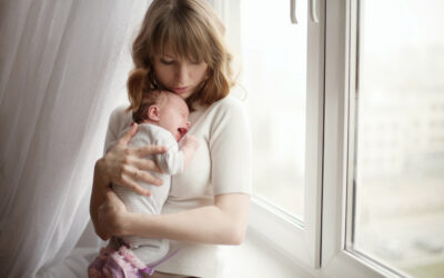Il pianto del neonato: osteopatia e babywearing